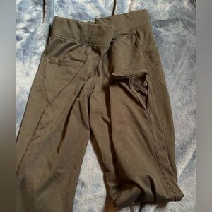 Stylish Black Leggings with Side Pocket